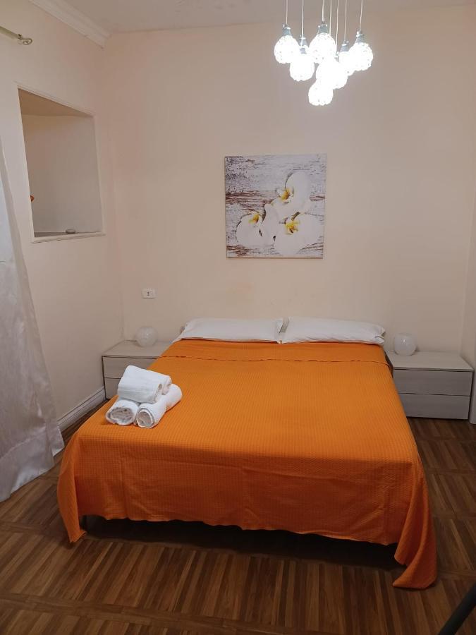 Hôtel Ponte Di Chiaia à Naples Extérieur photo